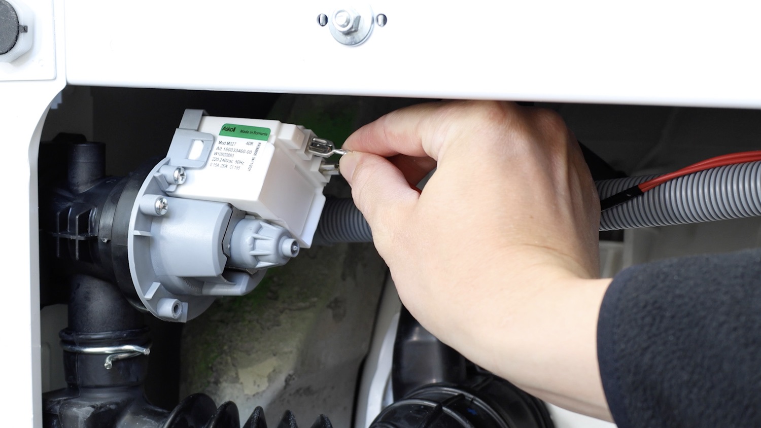 Clip electrical connectors back in place